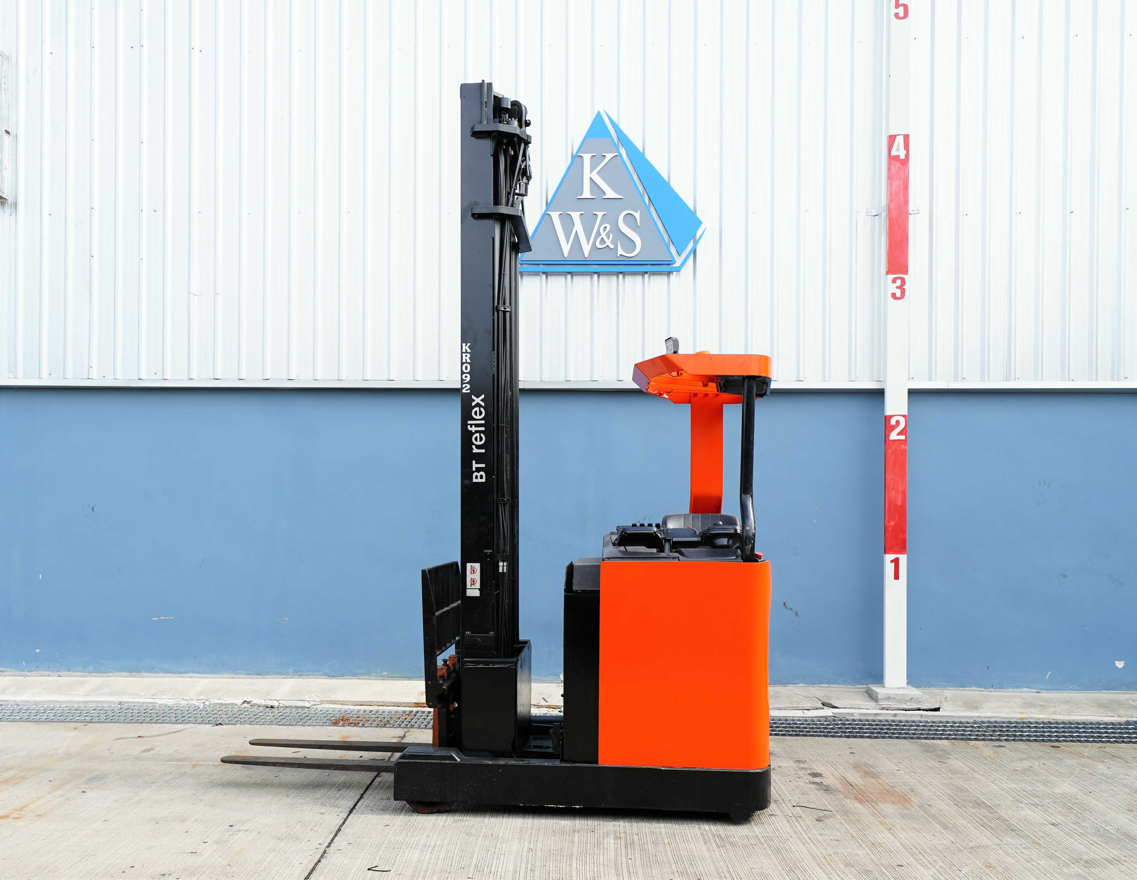 นั่งขับข้าง 1.6 ตัน เสา 8.5 เมตร KR092  BT RRE160  6224544 ----Spare บ.ไลอ้อน 2-12-21